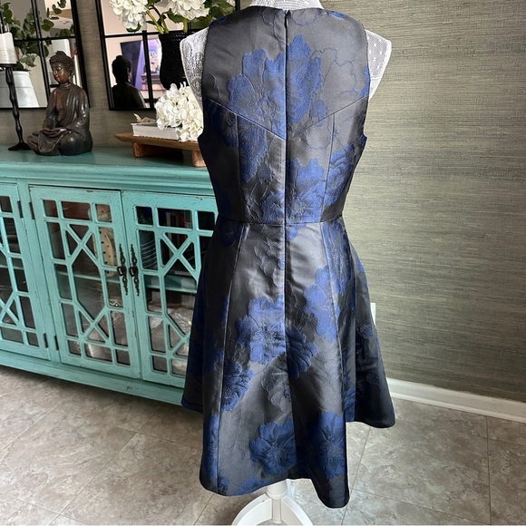 Halston Heritage Navy Floral Jacquard Fit & Flare Pleated Mini Dress Size 4 - Picture 4 of 16